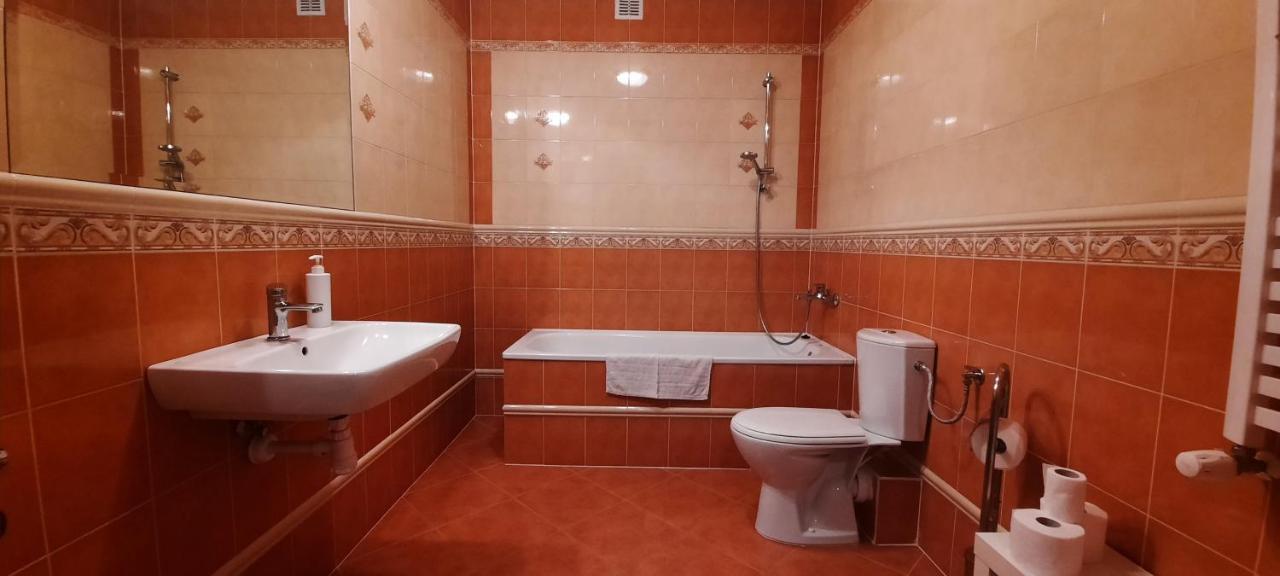 Apartamenty Sienkiewicza10 Łomża Екстериор снимка