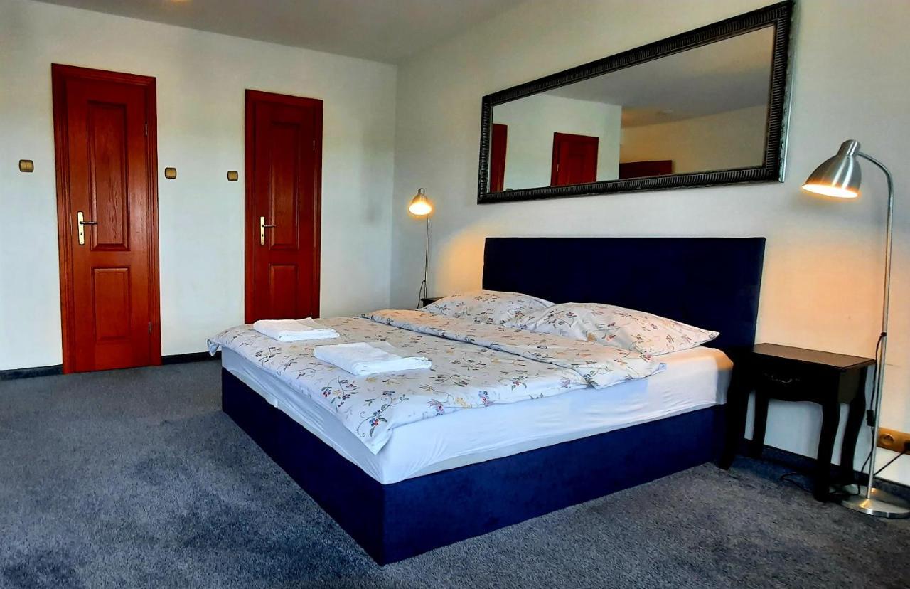 Apartamenty Sienkiewicza10 Łomża Екстериор снимка