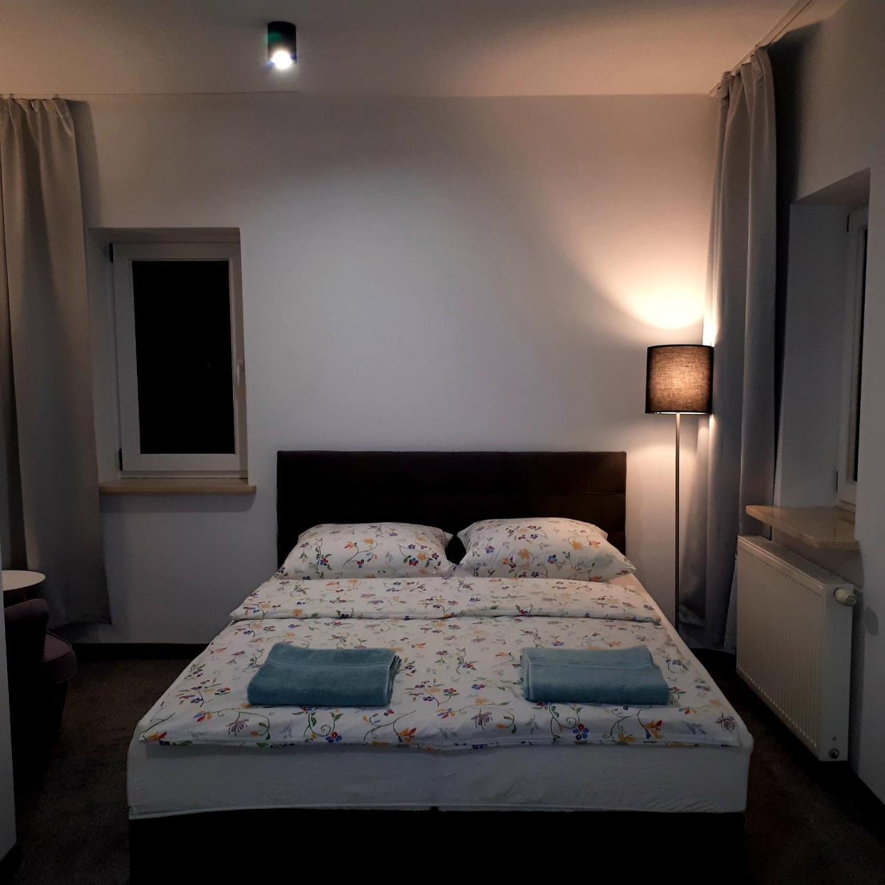 Apartamenty Sienkiewicza10 Łomża Екстериор снимка